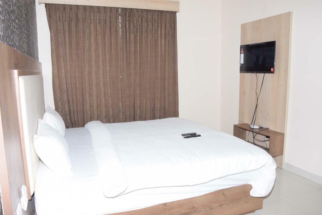 Salem Regency - A Business Stay Kültér fotó