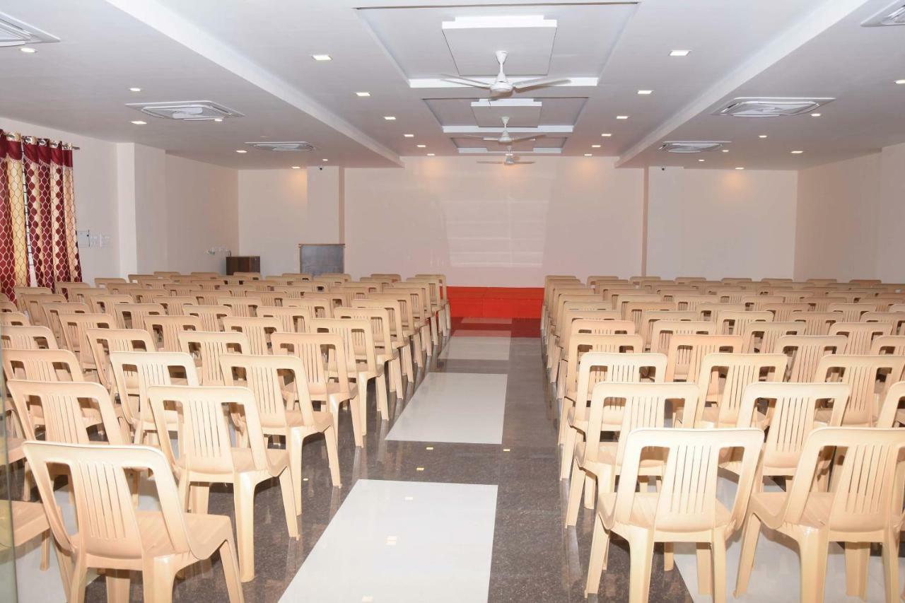 Salem Regency - A Business Stay Kültér fotó